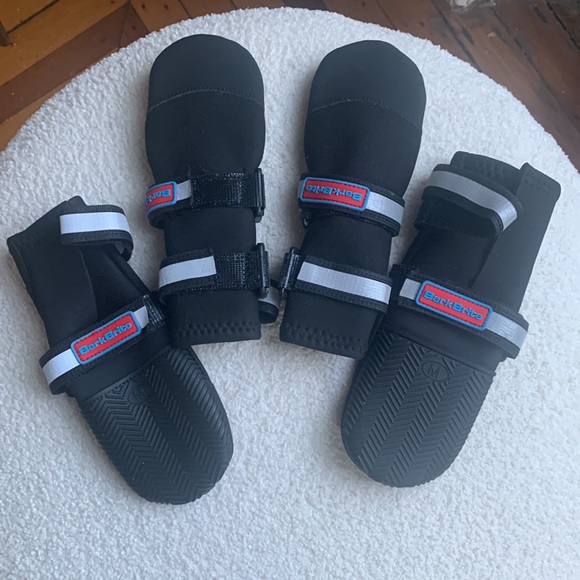 Barkbrite all weather neoprene dog boots -4 - Picture 1 of 4